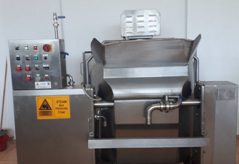 CHEESE PROCESSING AND PACKAGING EQUIPMENT